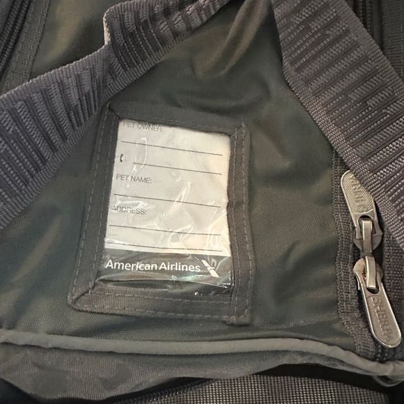 NIB!! Travel Pet Carrier, Airline Approved & Guaranteed On Board - Gray, Medium - Picture 15 of 16